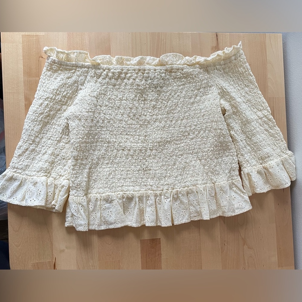 American eagle off the shoulder top